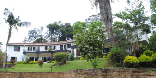 4 Bedrooms Ambassadorial House in Old Muthaiga