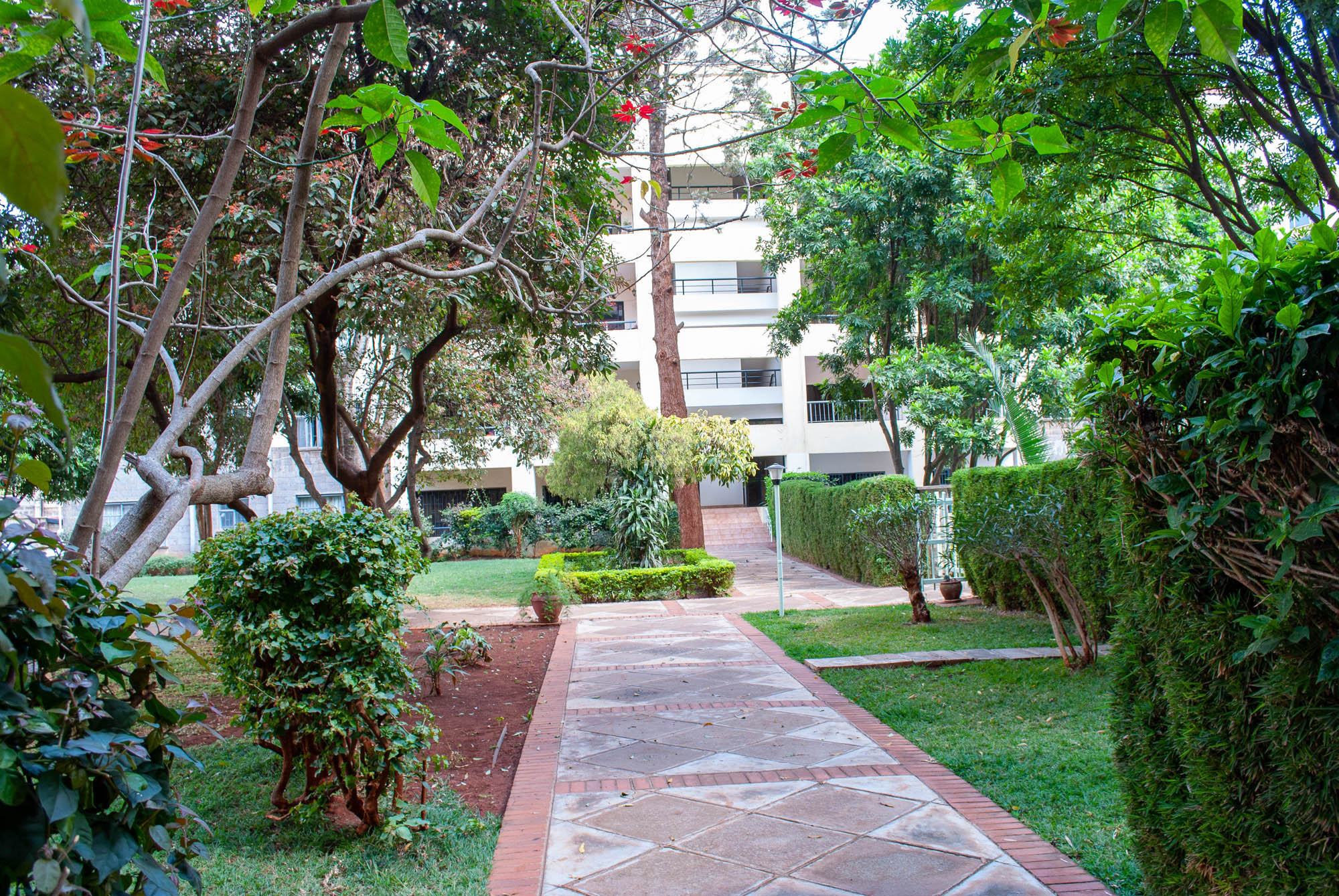 3 Bedroom Apartment with Green Area in Kileleshwa