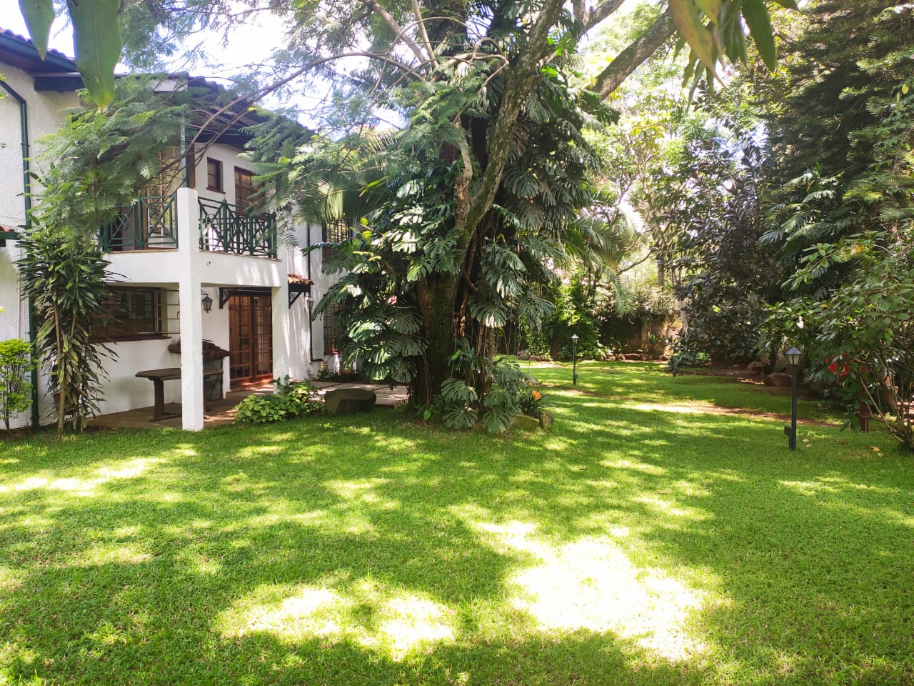 5 Bedroom Commercial Bungalow with a Garden in Lavington
