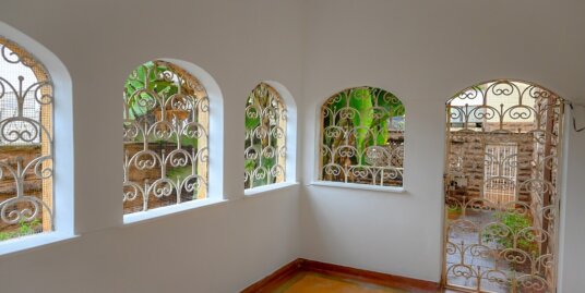 4 Bedroom Master Ensuite Apartment On General Mathenge to Let