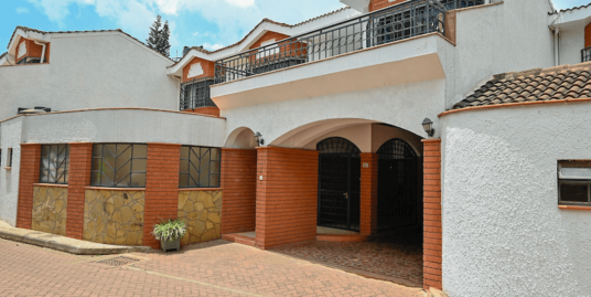 5 Bedroom Townhouse For Sale In Lavington Within Gated Street