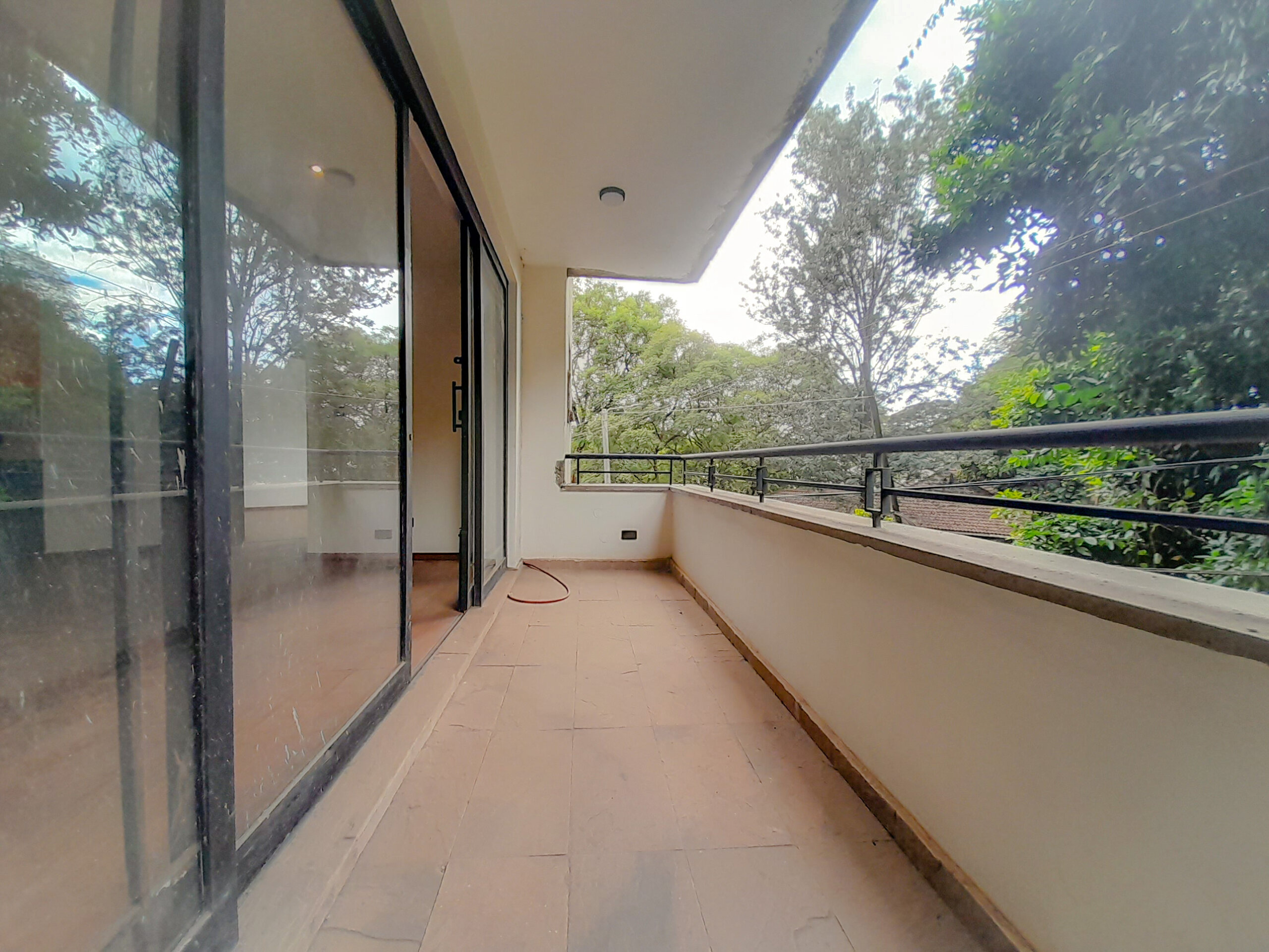 Modern Chic One Bedroom Apartment In Westlands