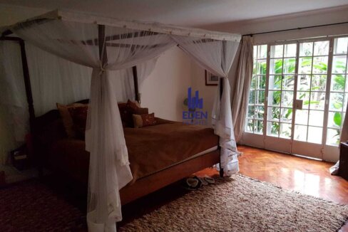 WhatsApp Image 2025-12-01 at 13.44.16