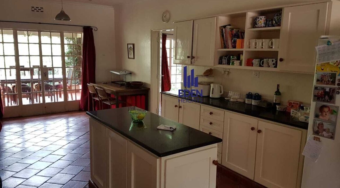 WhatsApp Image 2025-12-01 at 13.44.19